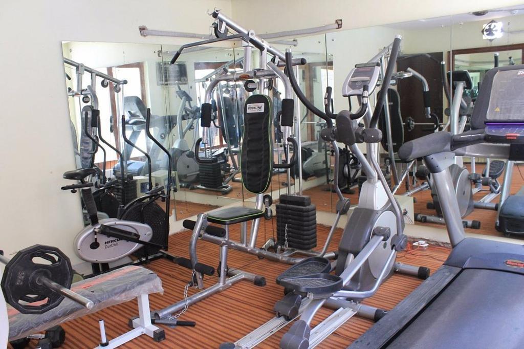 Hotel Aravali Heights Alwar Bagian luar foto