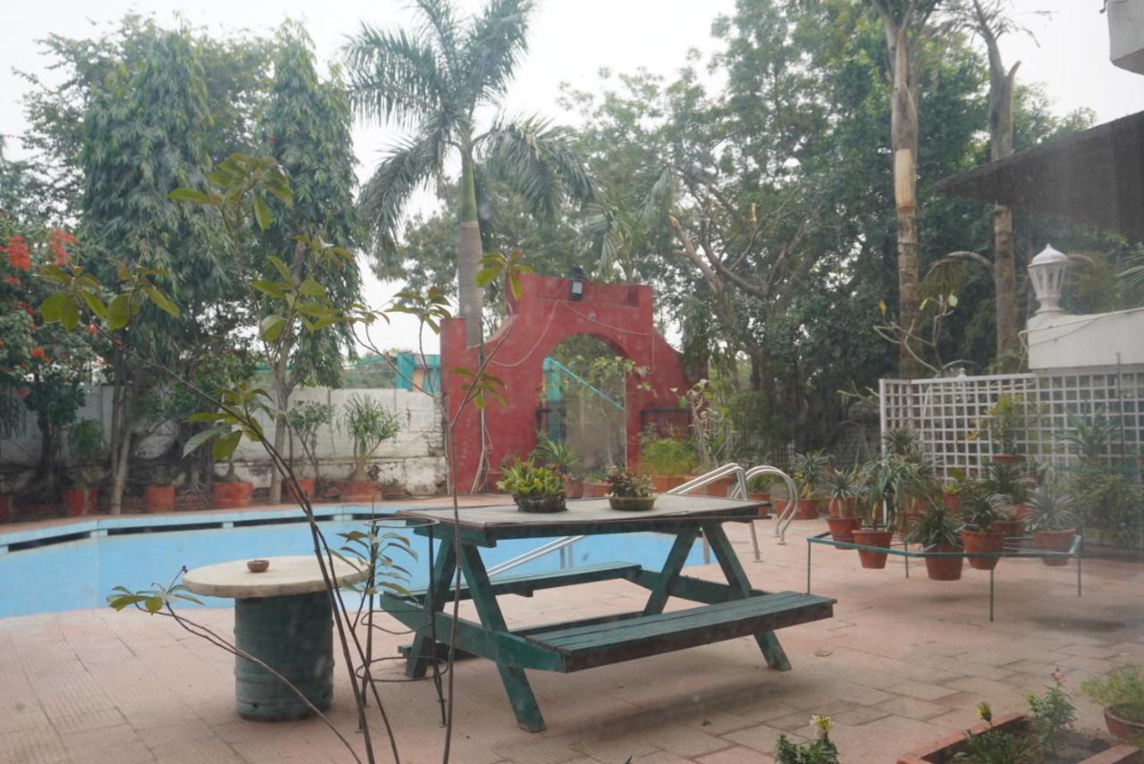 Hotel Aravali Heights Alwar Bagian luar foto