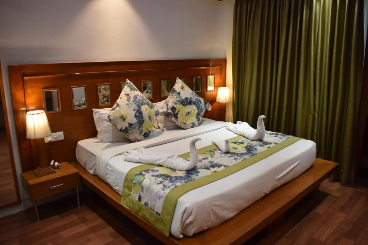 Hotel Aravali Heights Alwar Bagian luar foto